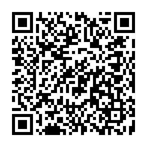 Uragan virus QR code